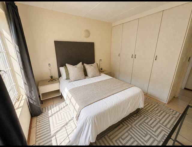 2 BEDROOM APARTMENT FOR SALE IN COMET